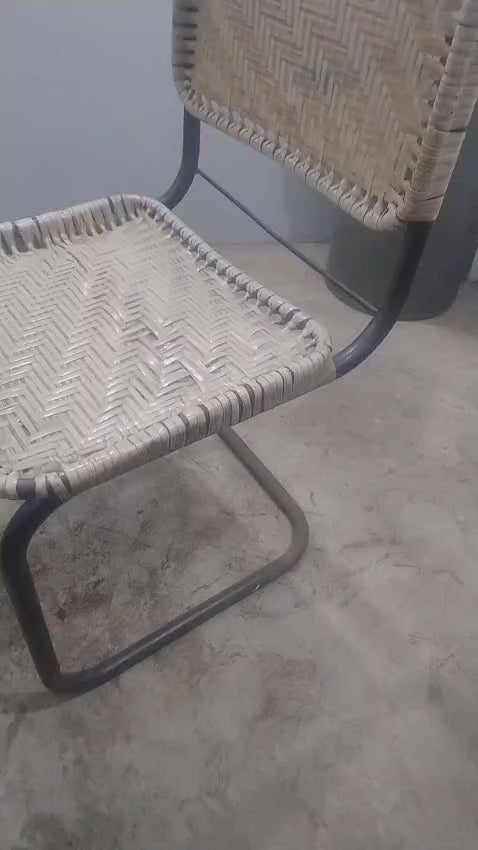 Feather Harmony Wall Clock